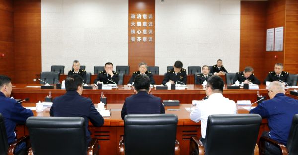 董磊带队拜访黄岛海关2.jpg
