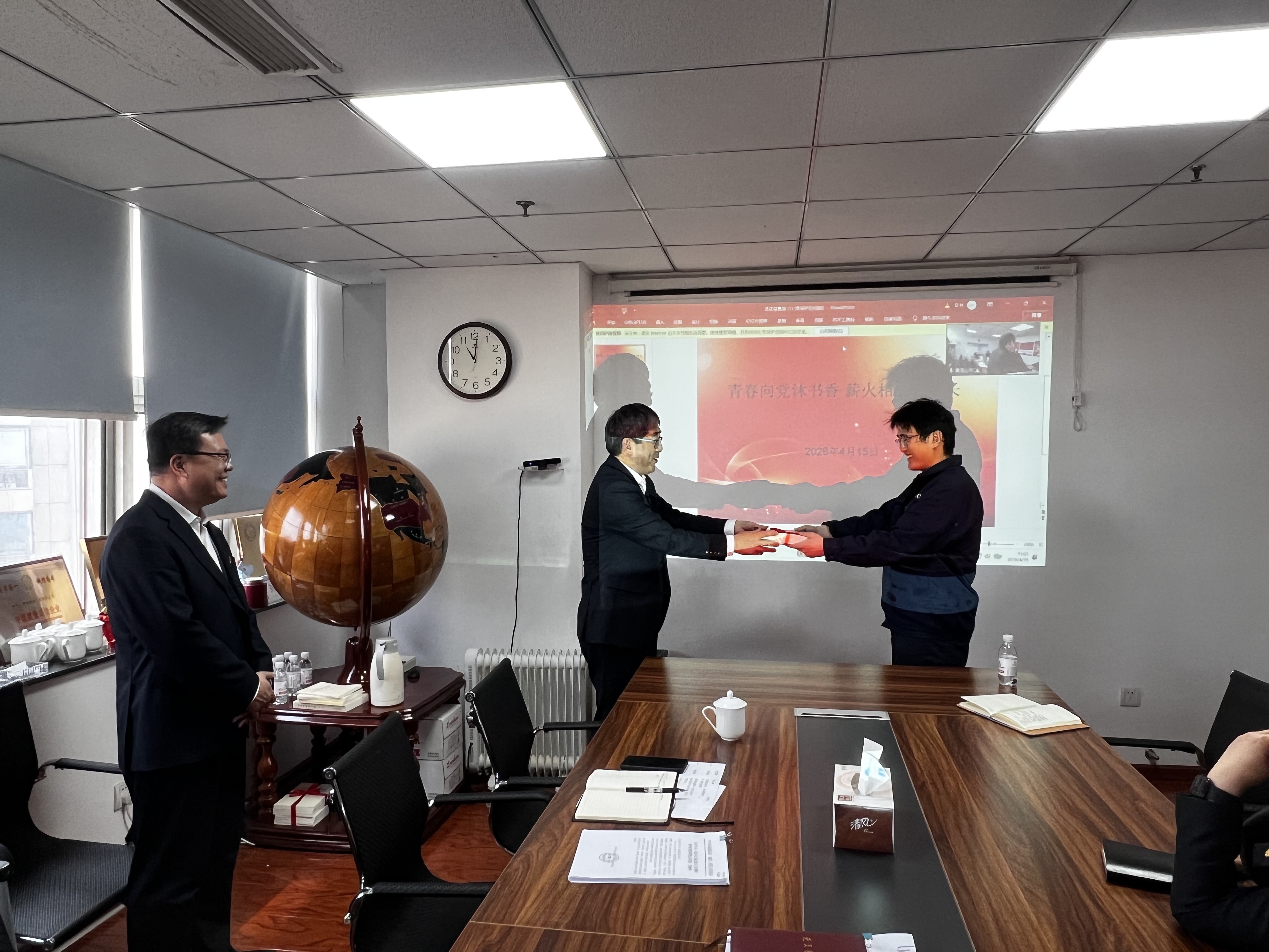 b5511cd8df21f3f38f0ed0c733c27143