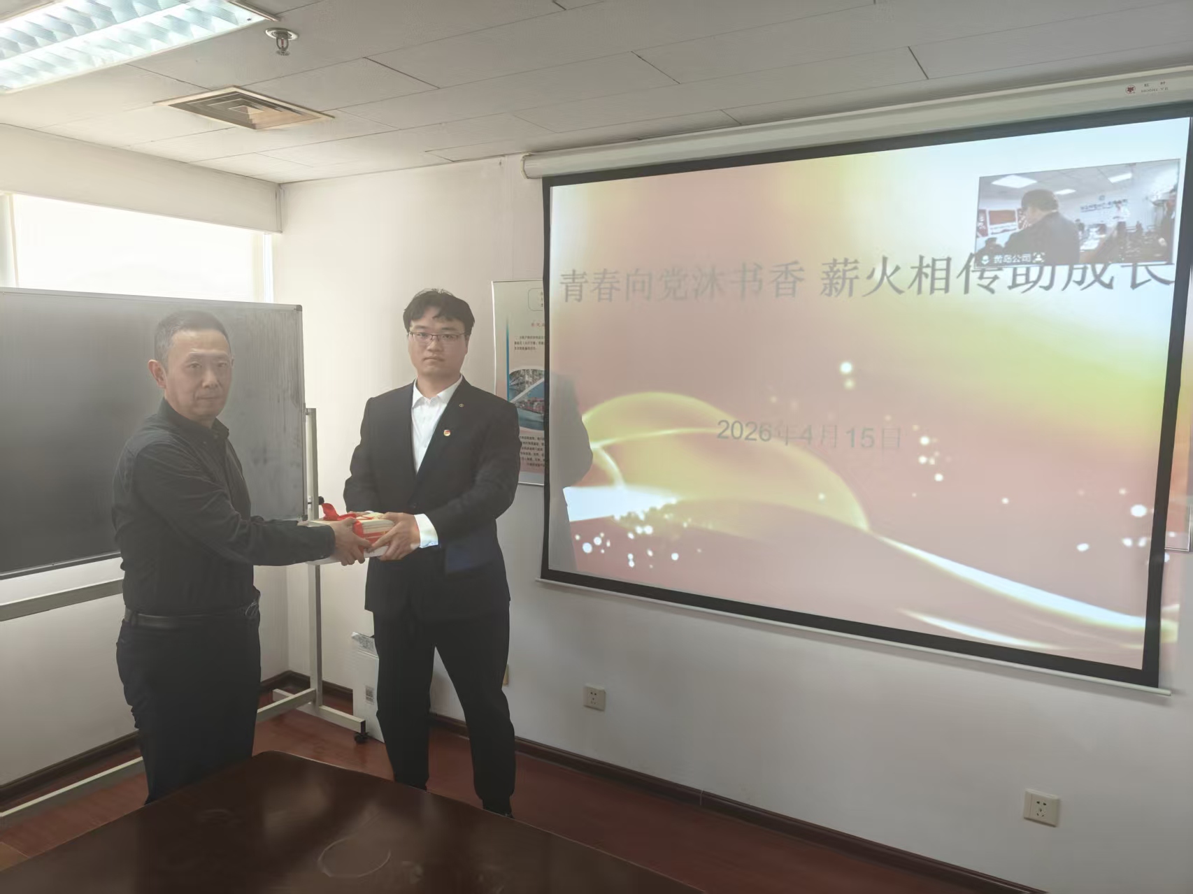 fbf32a5f1a5f0f1f6bb81fece6799e15